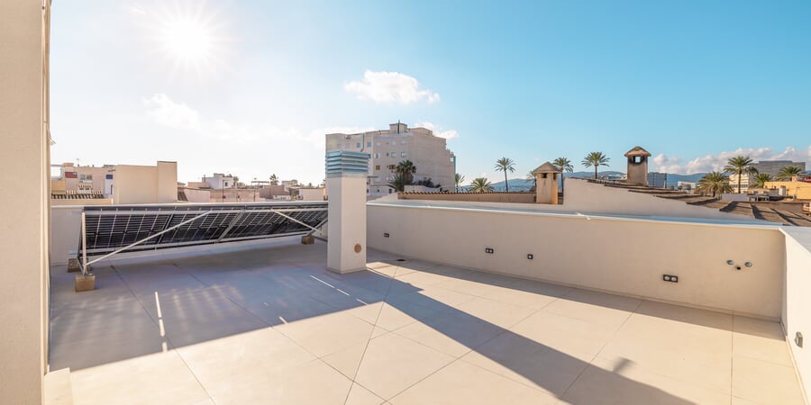 Fabulous townhouse in Portixol with garden and pool