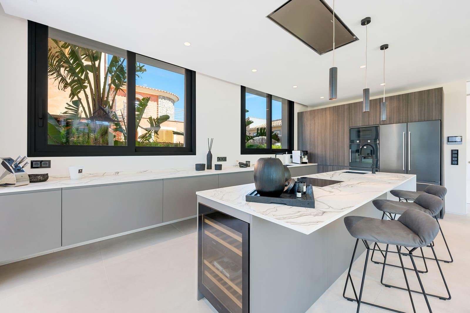 Spektakuläre neu gebaute Villa mit Meerblick in El Toro