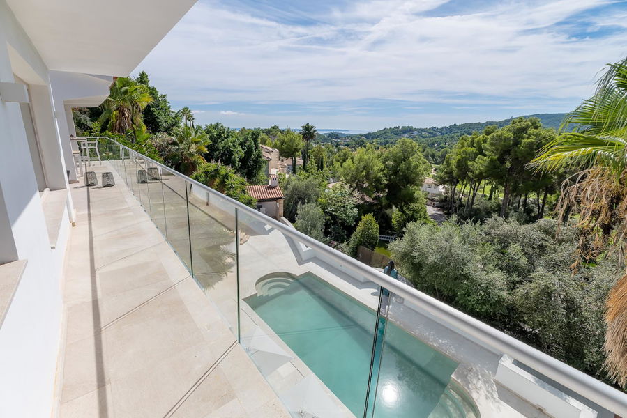 Luxuriöse Villa mit spektakulärem Blick auf den Golfplatz und die Berge in Son Vida