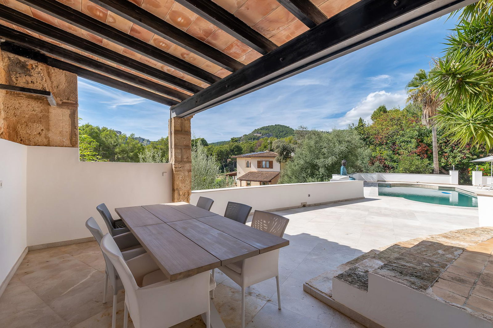 Luxuriöse Villa mit spektakulärem Blick auf den Golfplatz und die Berge in Son Vida