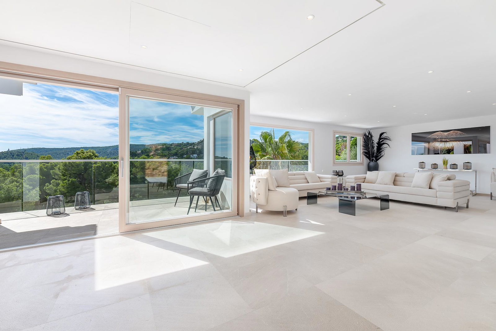 Luxuriöse Villa mit spektakulärem Blick auf den Golfplatz und die Berge in Son Vida