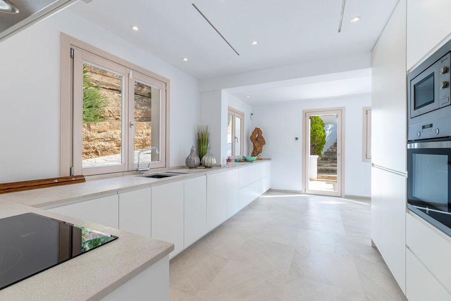 Luxuriöse Villa mit spektakulärem Blick auf den Golfplatz und die Berge in Son Vida