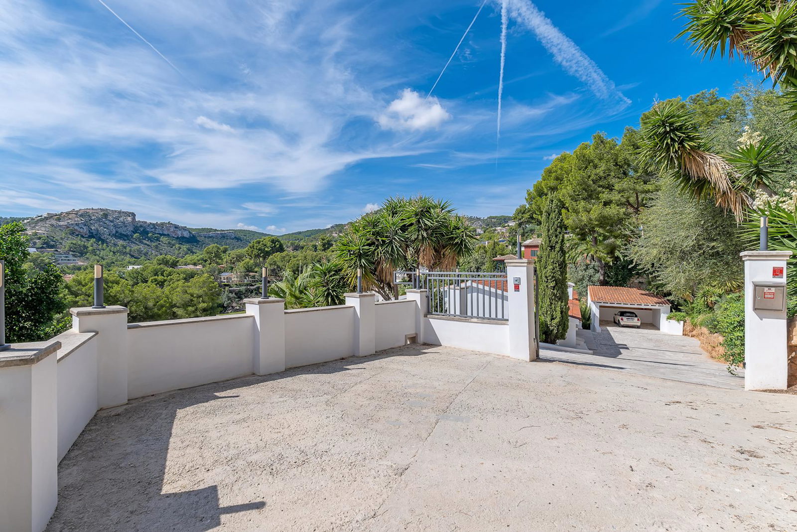 Luxuriöse Villa mit spektakulärem Blick auf den Golfplatz und die Berge in Son Vida
