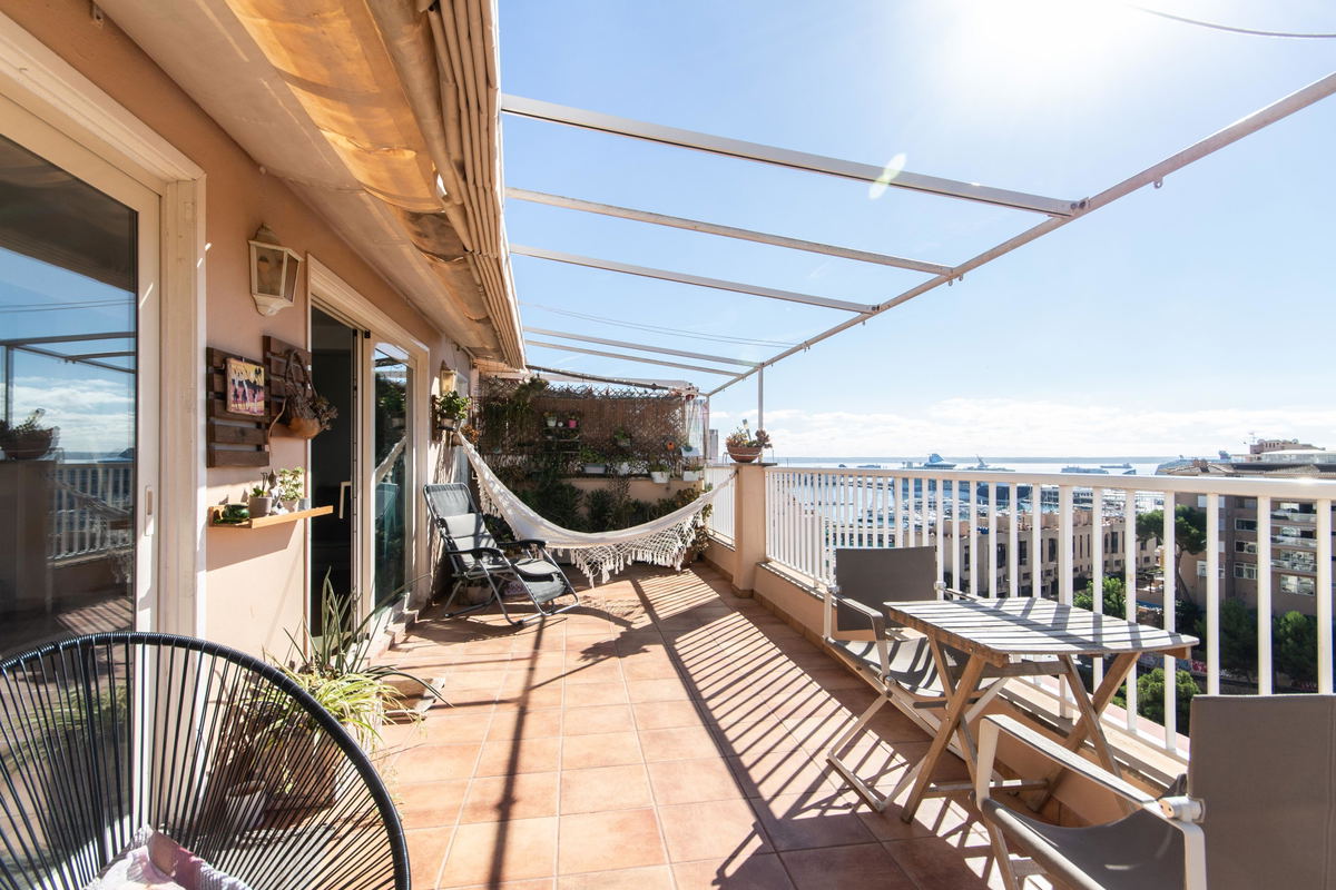 Ruhig gelegenes Penthouse mit Blick auf den Hafen in El Terreno