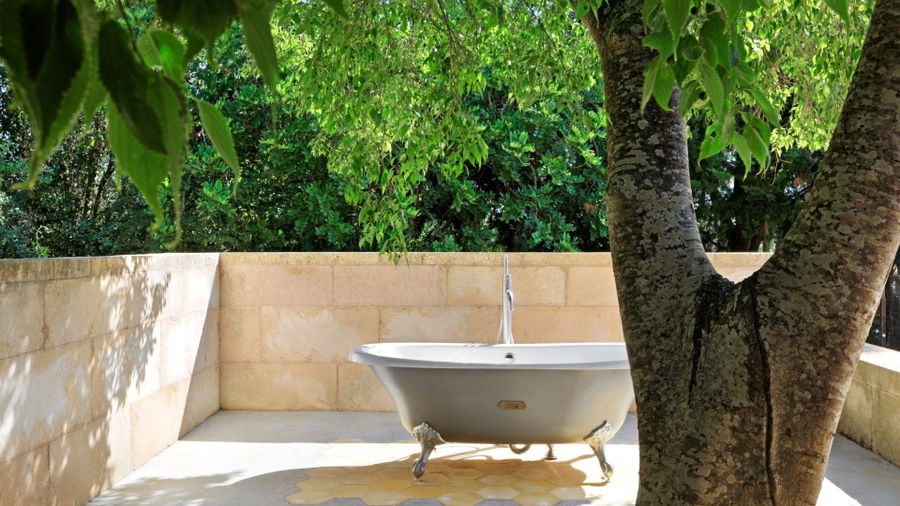 Wunderschönes und farbenfrohes Haus mit Pool und Garten in Pollenca