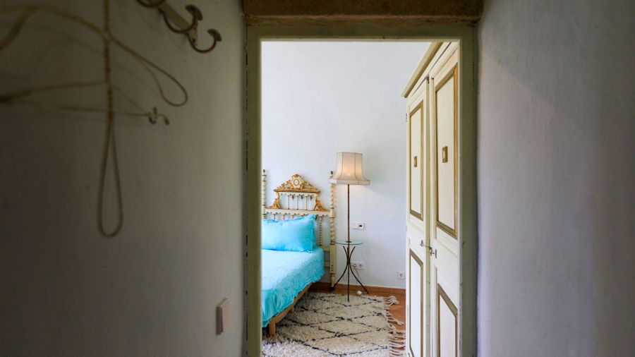 Wunderschönes und farbenfrohes Haus mit Pool und Garten in Pollenca