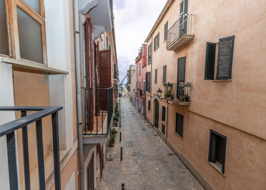 Newly renovated apartment for sale in Calatrava, Palma Old Town – Prime location