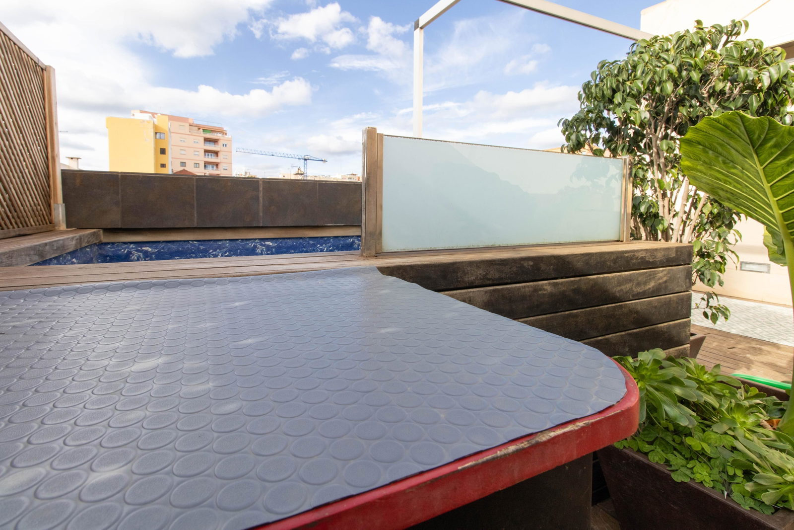 Schönes Stadthaus mit Terrasse und Pool in Son Espanyolet