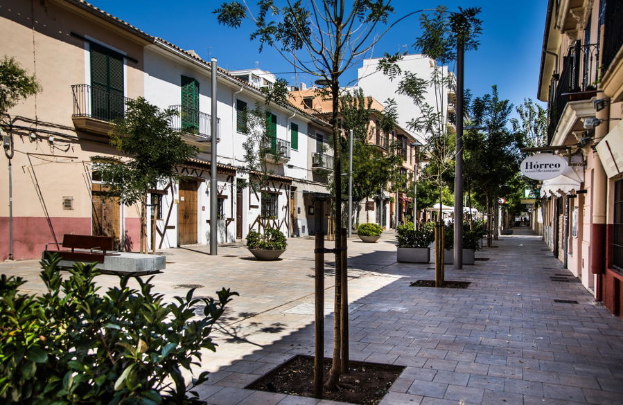 Gran propiedad para renovar con mucho potencial en Santa Catalina