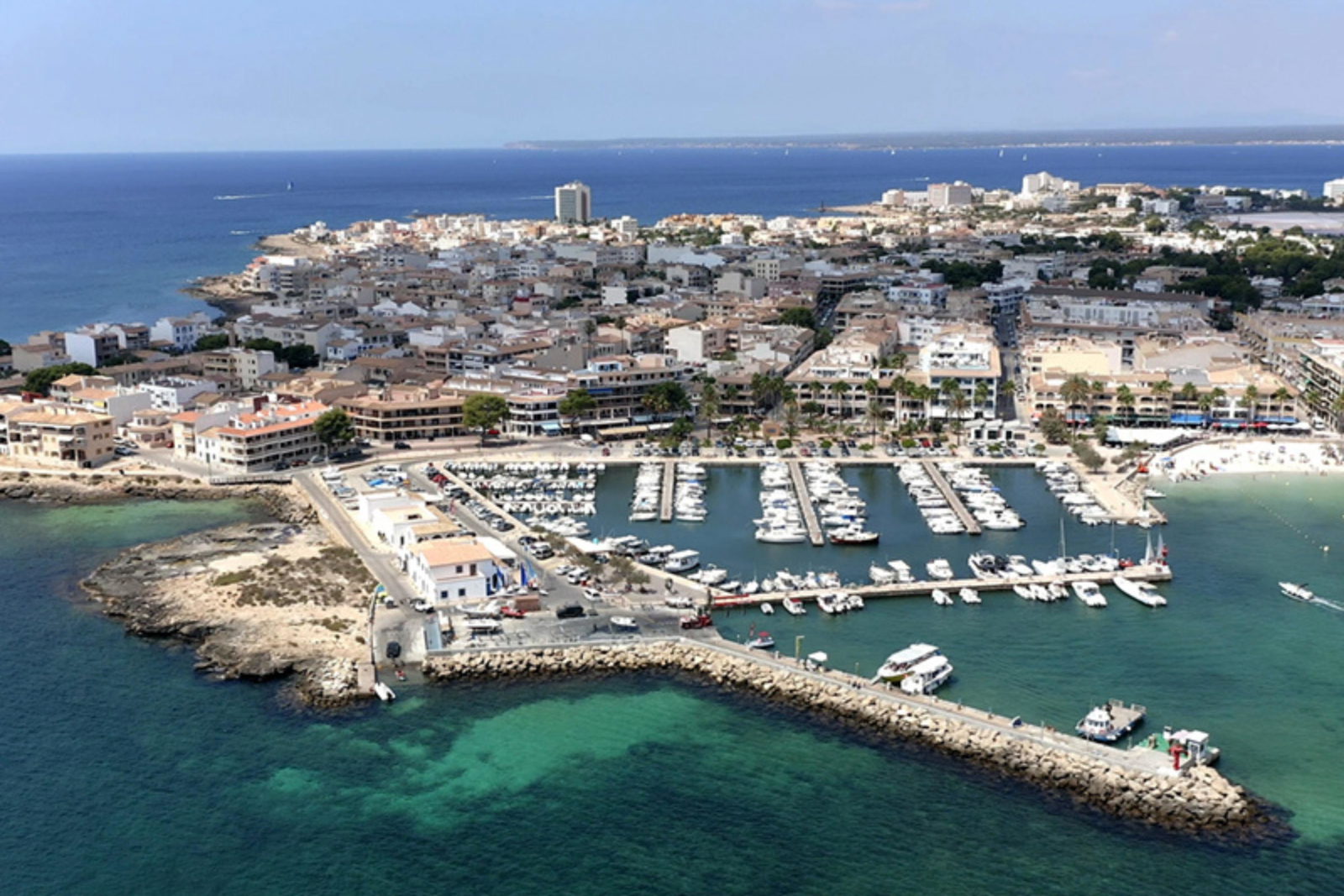 Fascinante ático de obra nueva con solarium en Colonia Sant Jordi
