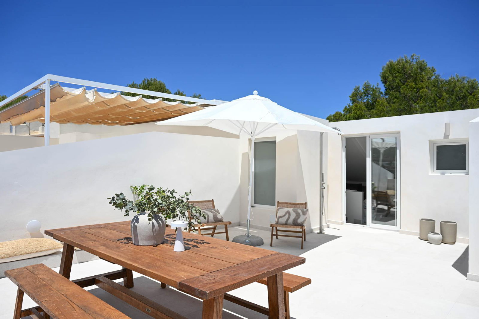 Elegantes dreistöckiges Penthouse komplett renoviert in Cas Catala