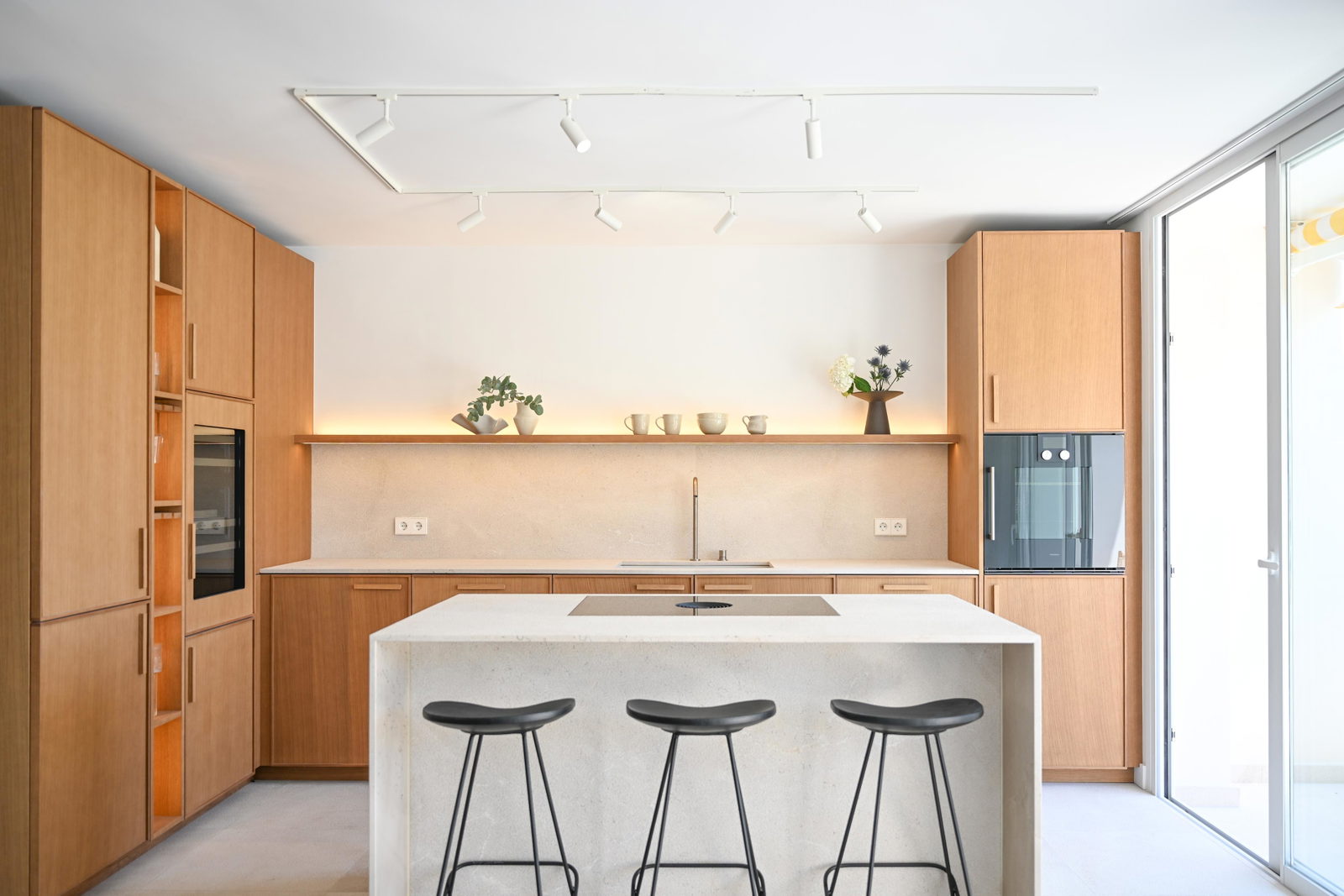 Elegantes dreistöckiges Penthouse komplett renoviert in Cas Catala