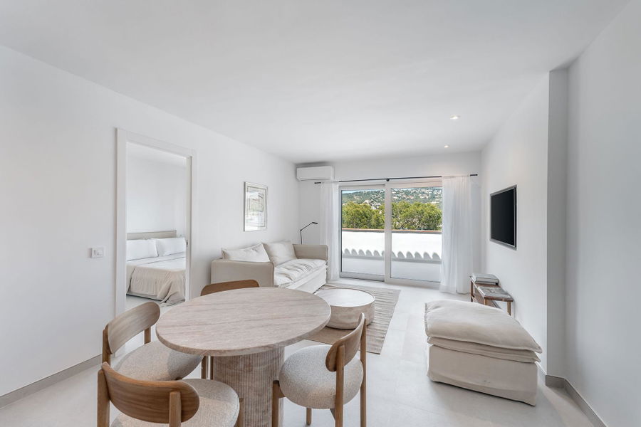 Stilvolle Wohnung mit skandinavischer Raffinesse und unschlagbarem Meerblick in Port d'Andratx