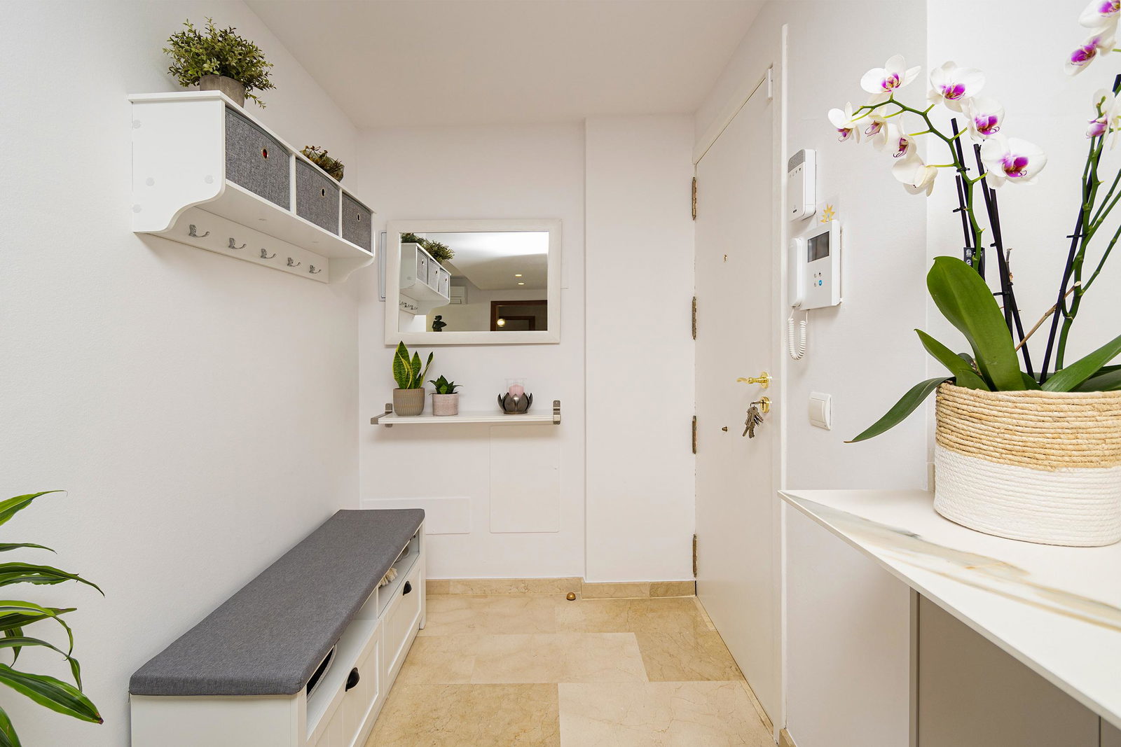 Fantastisk takvåning med takpool, takterrass och parkering i Ciudad Jardin