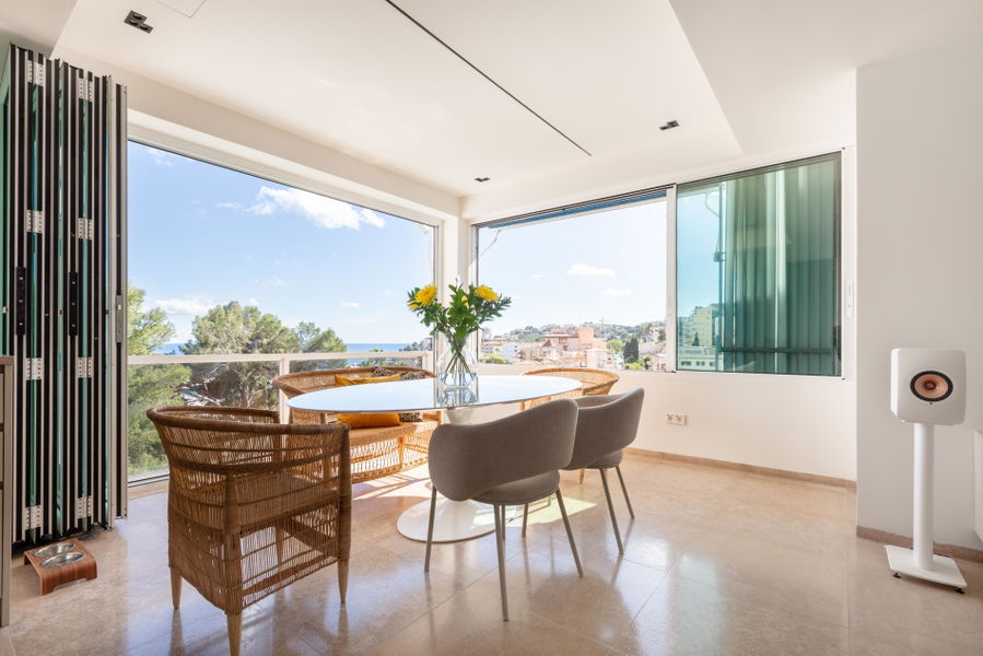 Elegantes Designer-Penthouse mit Meerblick in San Agustín