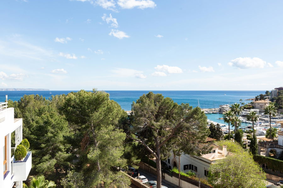 Elegantes Designer-Penthouse mit Meerblick in San Agustín