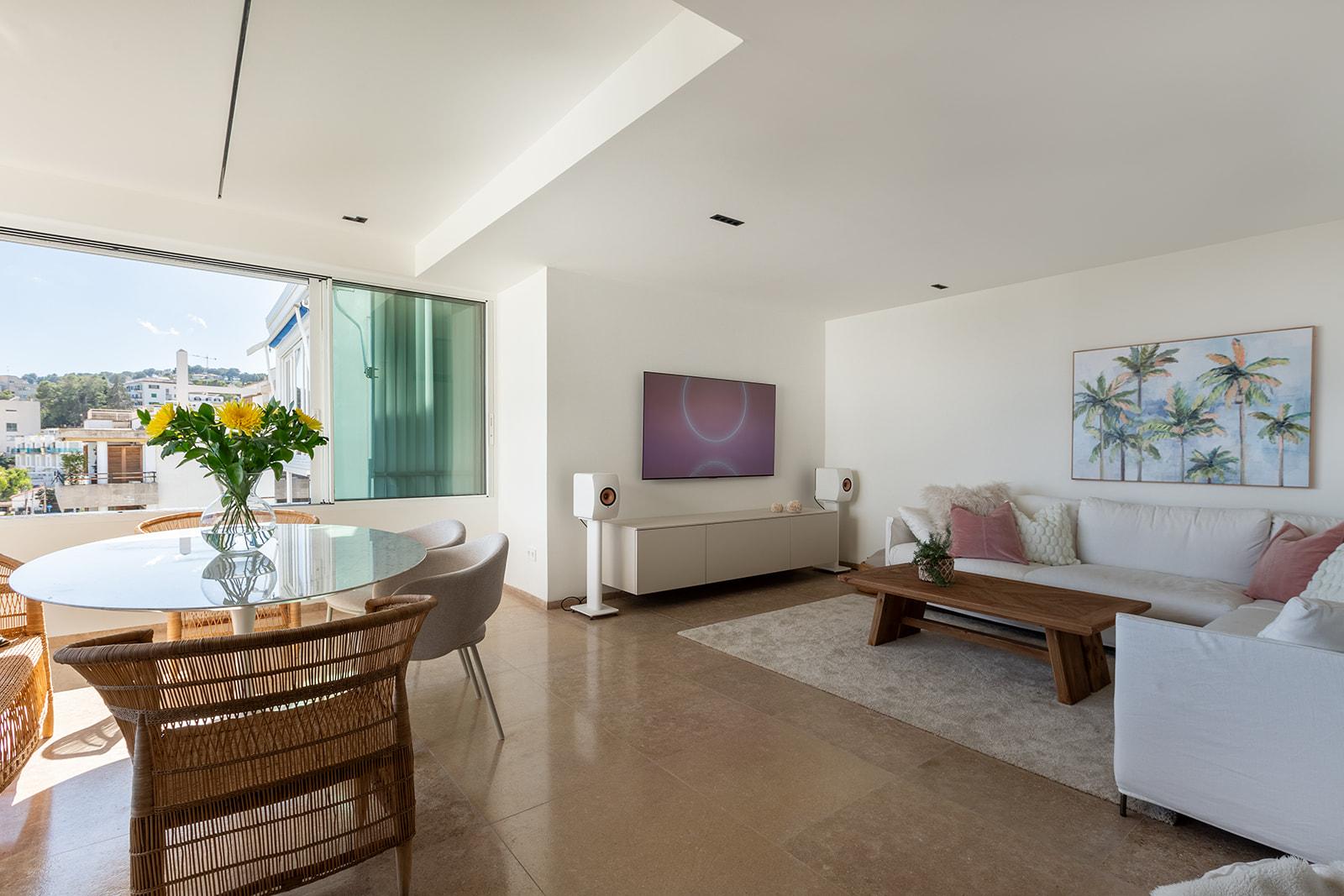 Elegantes Designer-Penthouse mit Meerblick in San Agustín