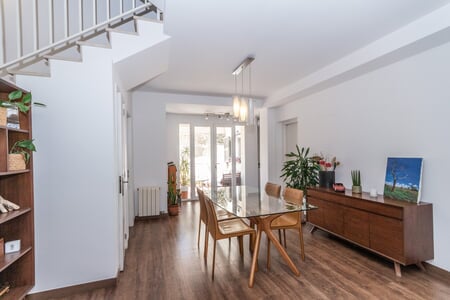 Townhouse with cosy patio and roof terrace in Molinar
