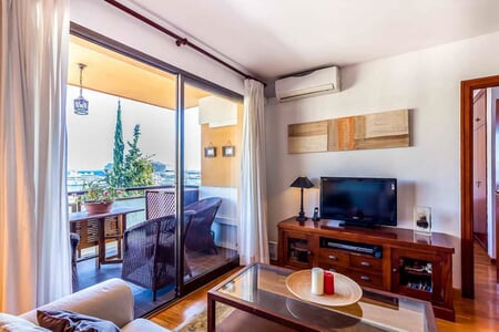 Apartment with terrace and community  pool in La Bonanova