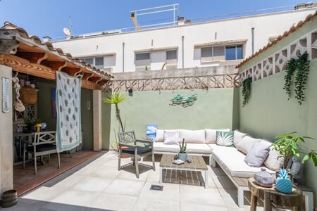 Doppelhaushälfte mit Innenhof und Dachterrasse in zweiter Meereslinie in Portixol