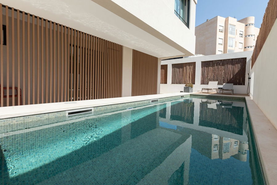 Elegantes Apartment mit großzügiger Terrasse und Pool am El Terreno