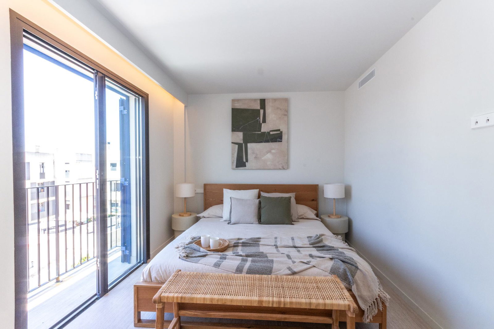 Ático dúplex de nueva construcción con terraza y vistas al mar en Portixol