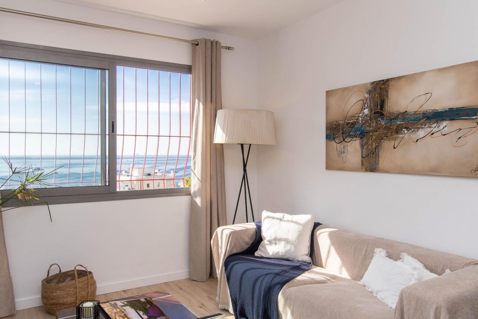 Stylish apartment with sea view close to the beach in San Agustin
