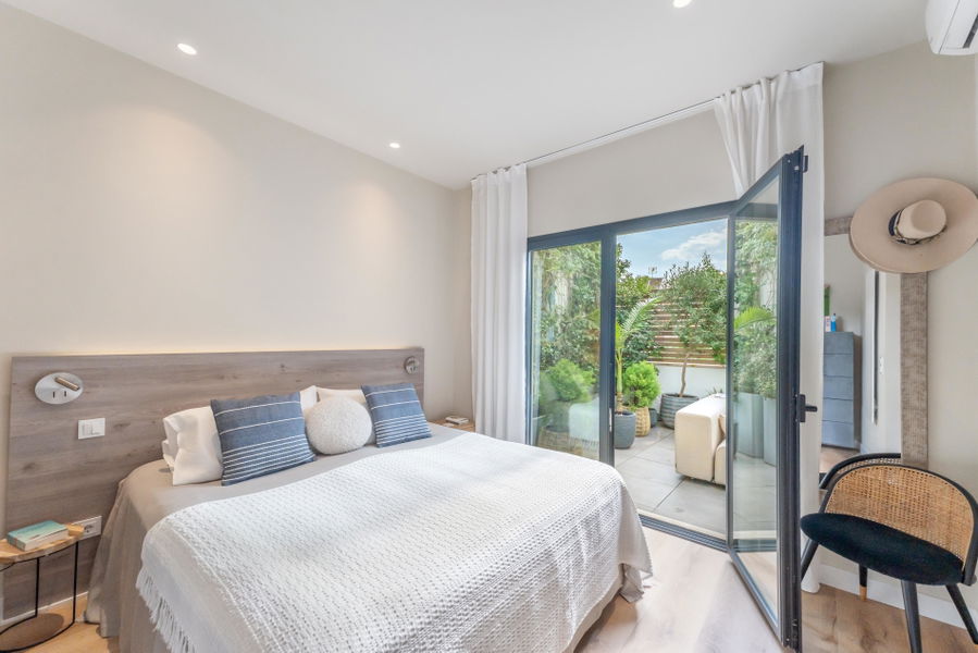 Exclusiva casa familiar con zona wellness interior y espectacular terraza en la azotea en Son Espanyolet