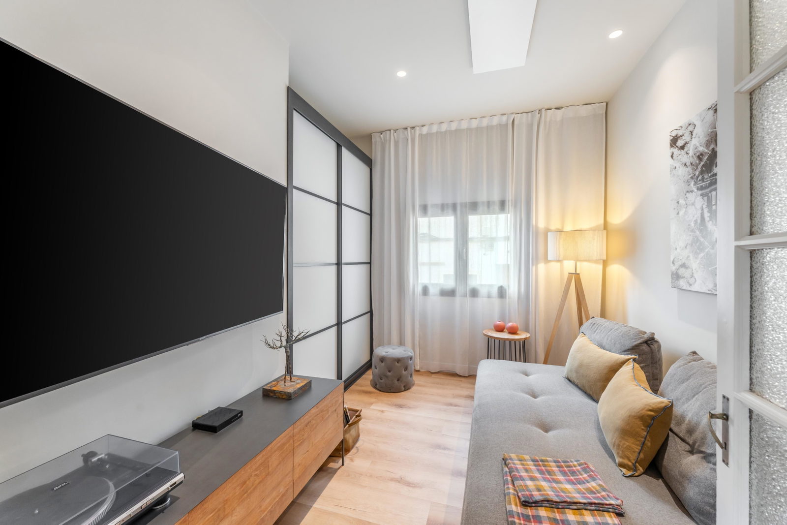 Exclusiva casa familiar con zona wellness interior y espectacular terraza en la azotea en Son Espanyolet