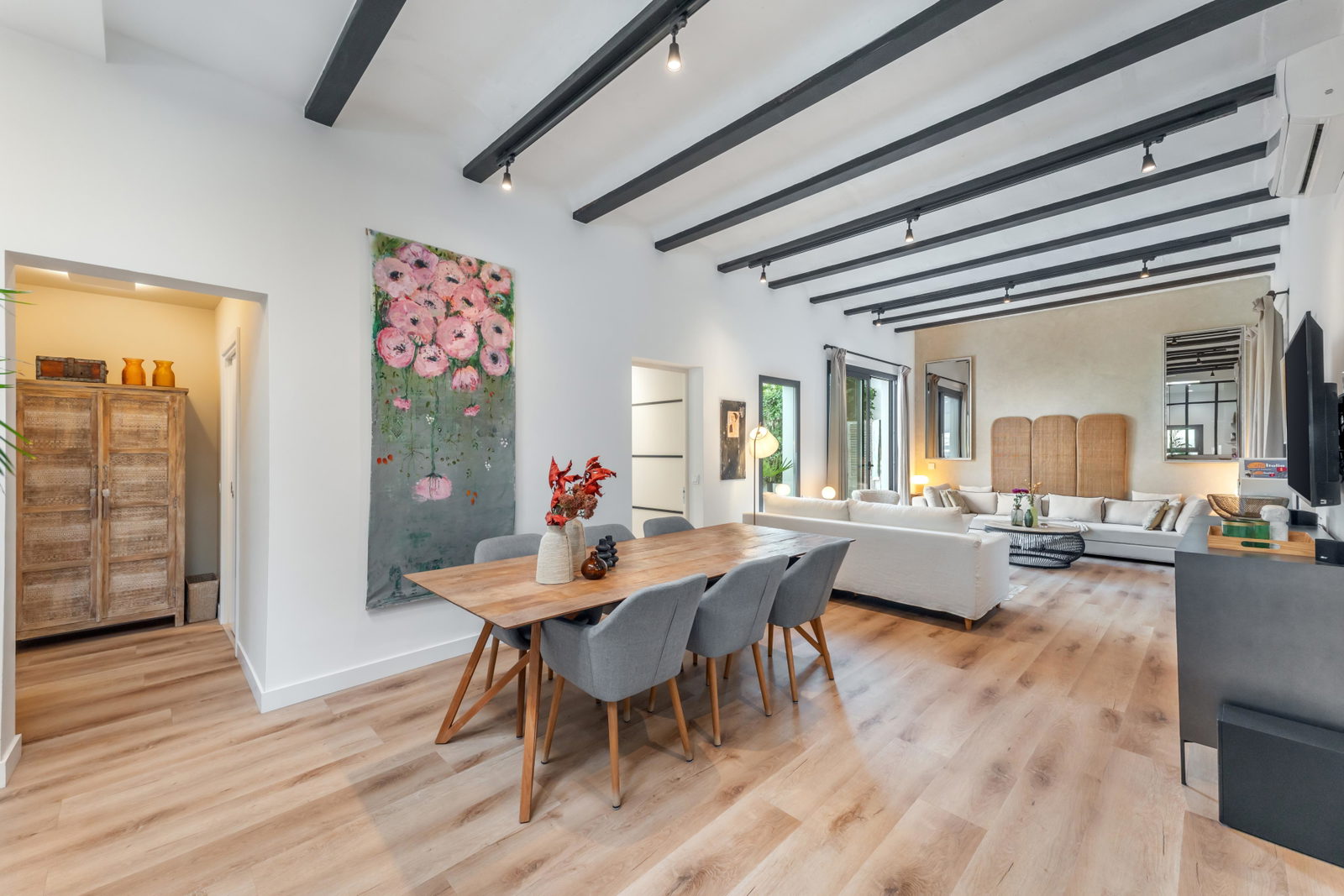 Exclusiva casa familiar con zona wellness interior y espectacular terraza en la azotea en Son Espanyolet