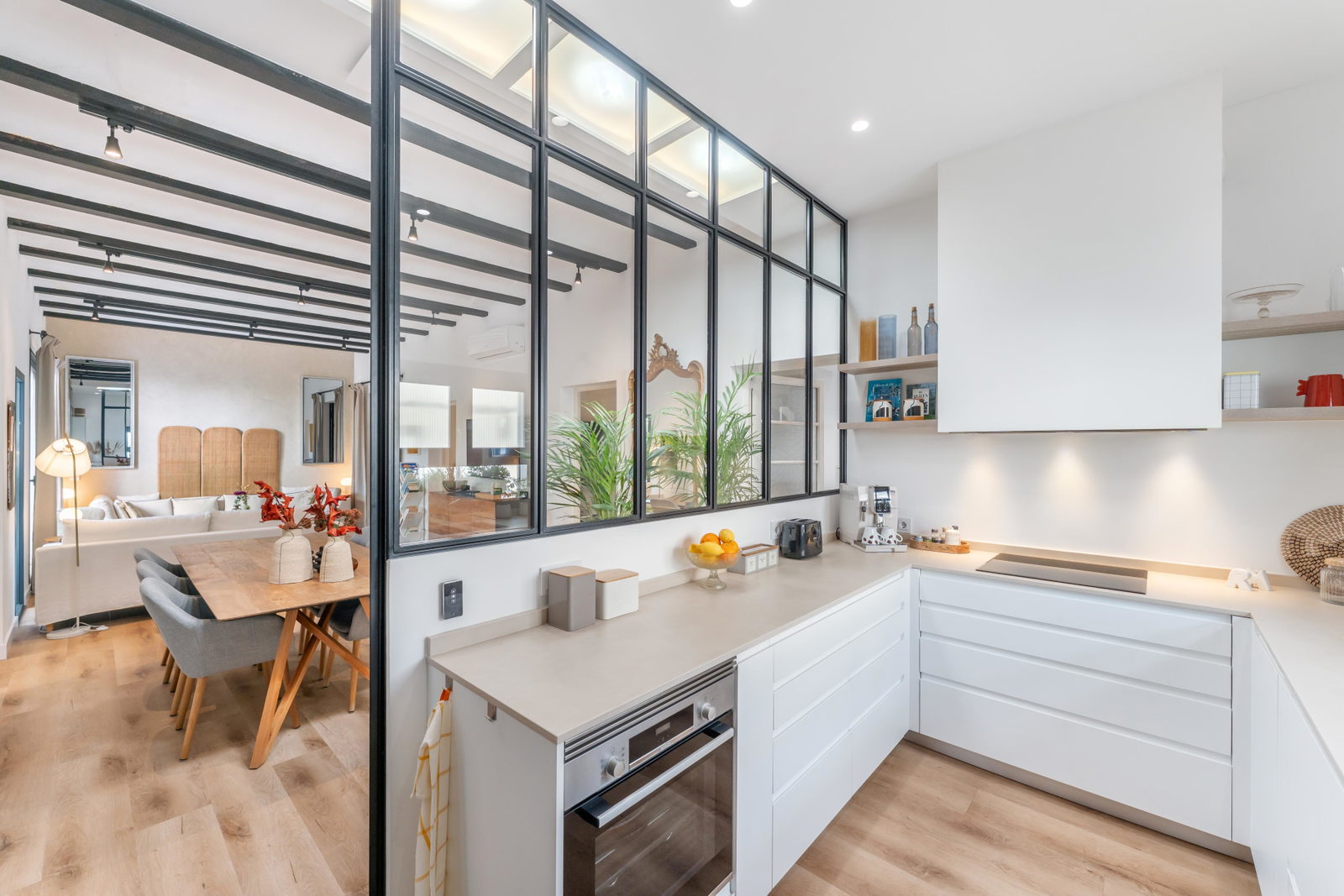 Exclusiva casa familiar con zona wellness interior y espectacular terraza en la azotea en Son Espanyolet
