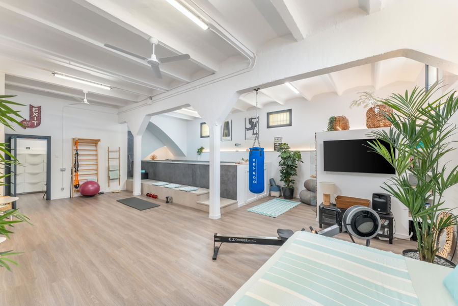 Exclusiva casa familiar con zona wellness interior y espectacular terraza en la azotea en Son Espanyolet