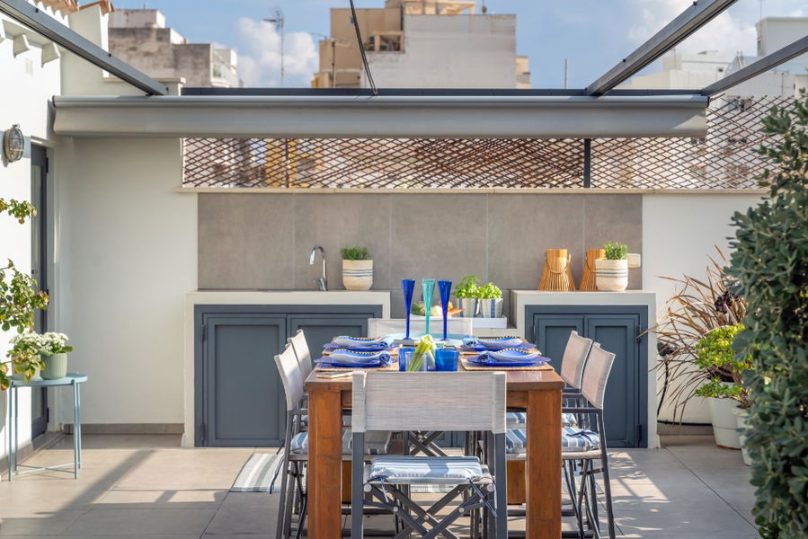 Exclusiva casa familiar con zona wellness interior y espectacular terraza en la azotea en Son Espanyolet