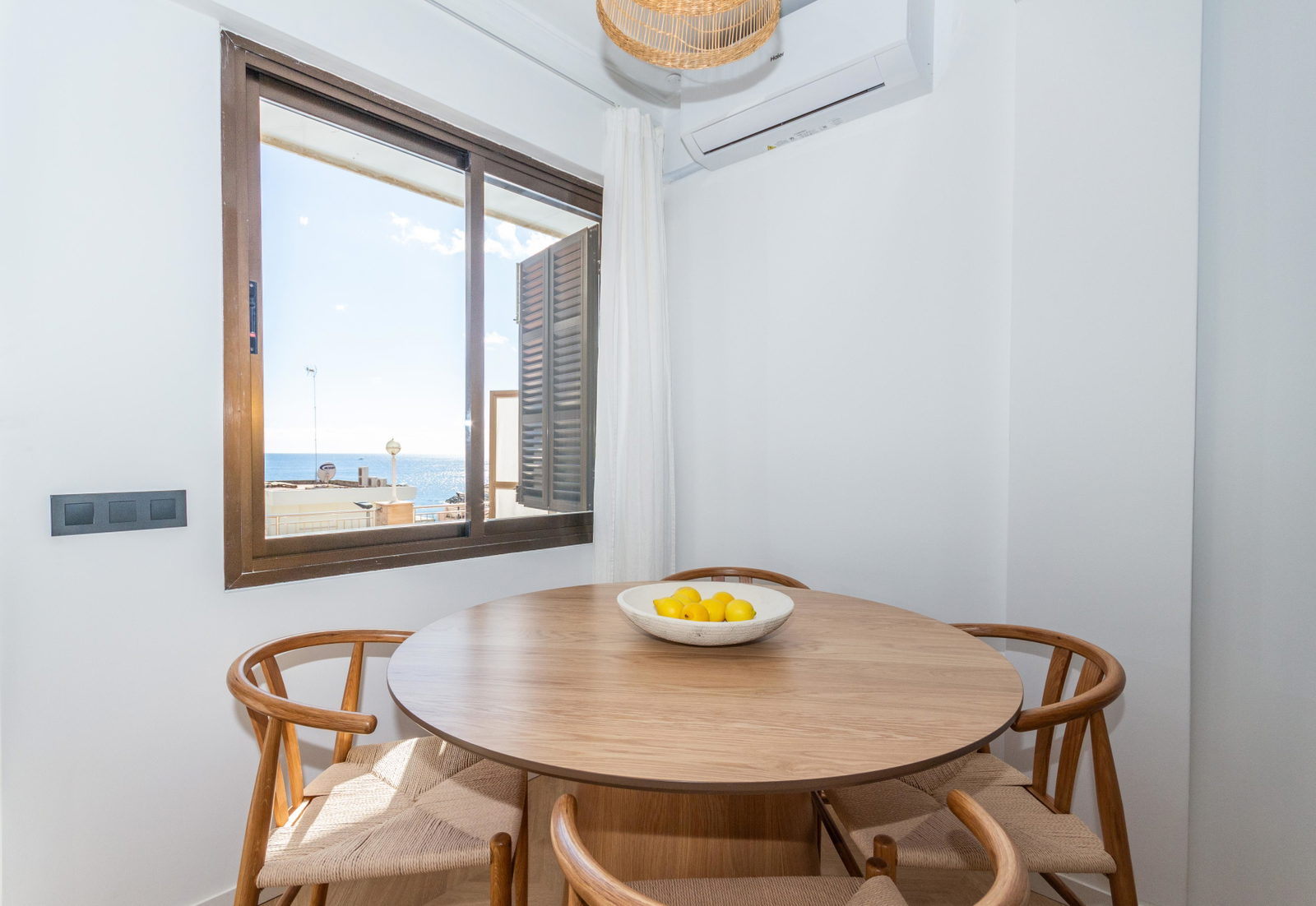 Neu renovierte Wohnung in begehrter Lage nahe dem Meer in San Agustín