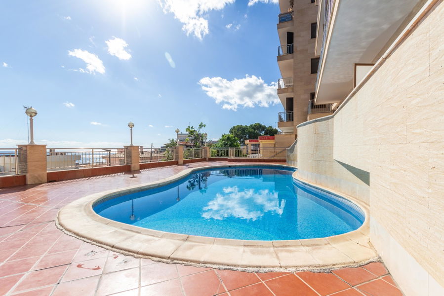 Neu renovierte Wohnung in begehrter Lage nahe dem Meer in San Agustín
