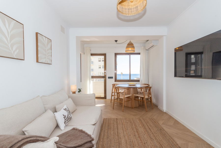 Neu renovierte Wohnung in begehrter Lage nahe dem Meer in San Agustín