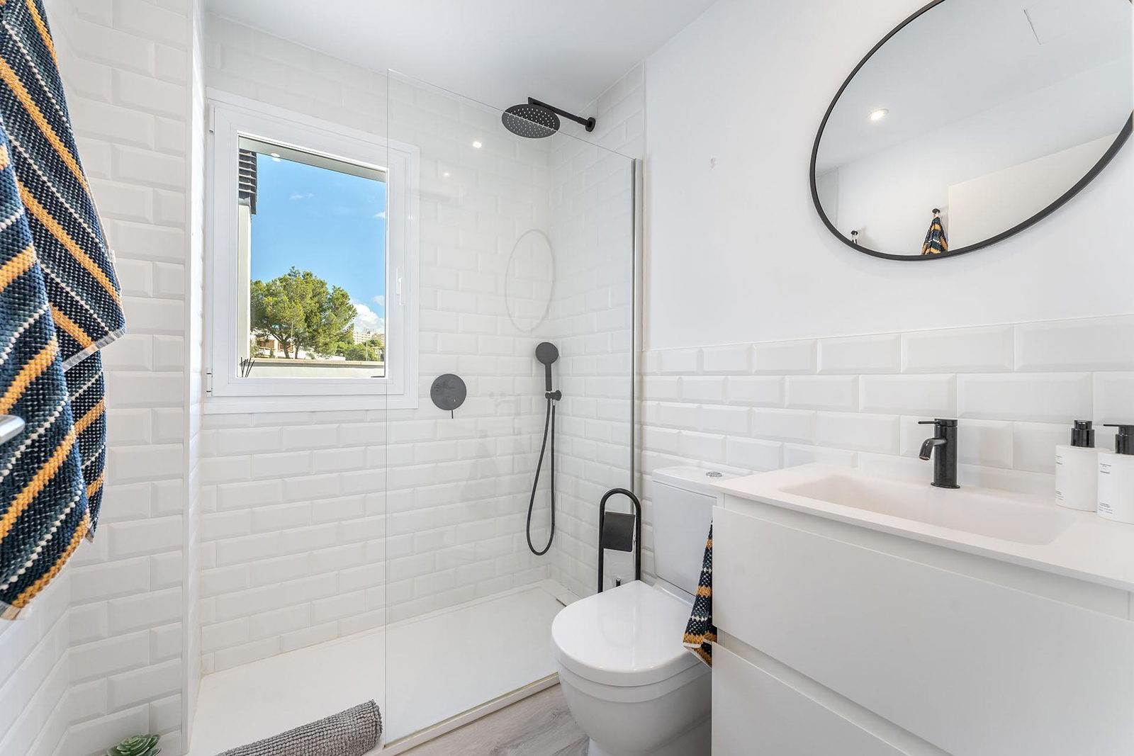Modernes und geschmackvoll gestaltetes Penthouse mit zwei Terrassen in San Agustín