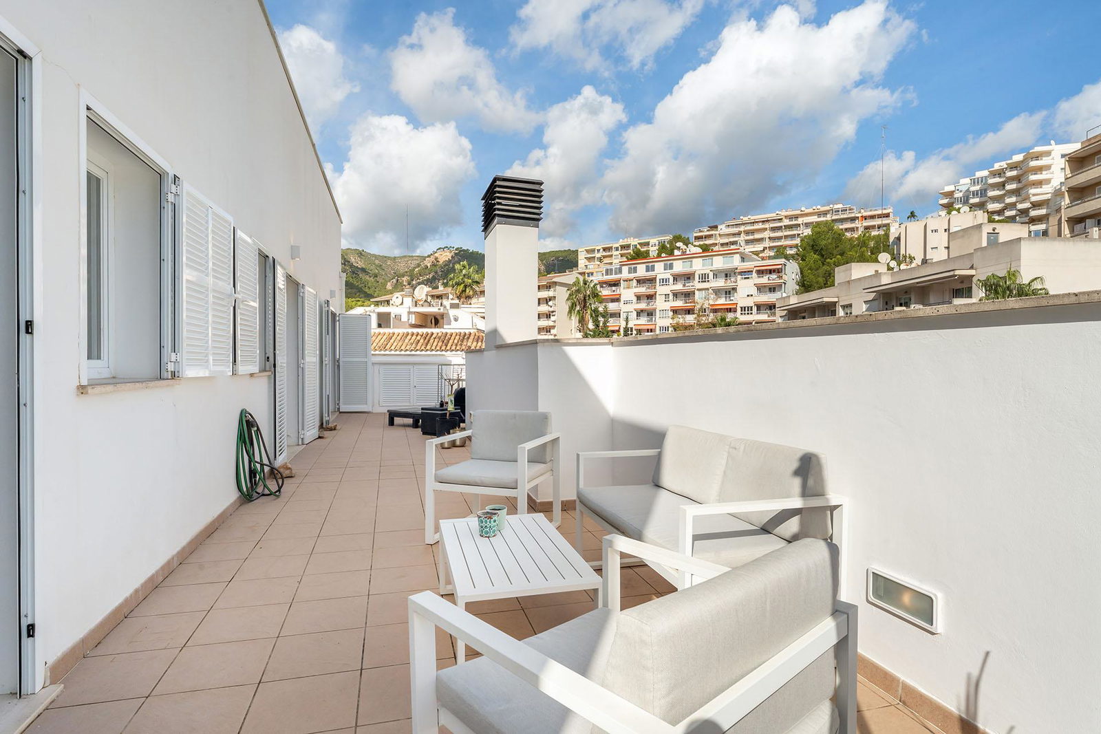 Modernes und geschmackvoll gestaltetes Penthouse mit zwei Terrassen in San Agustín