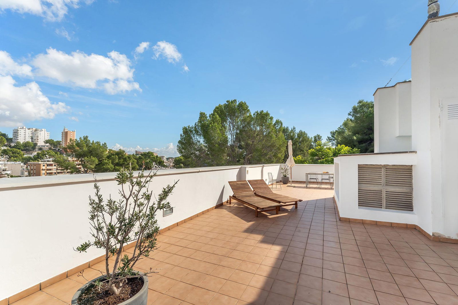 Modernes und geschmackvoll gestaltetes Penthouse mit zwei Terrassen in San Agustín