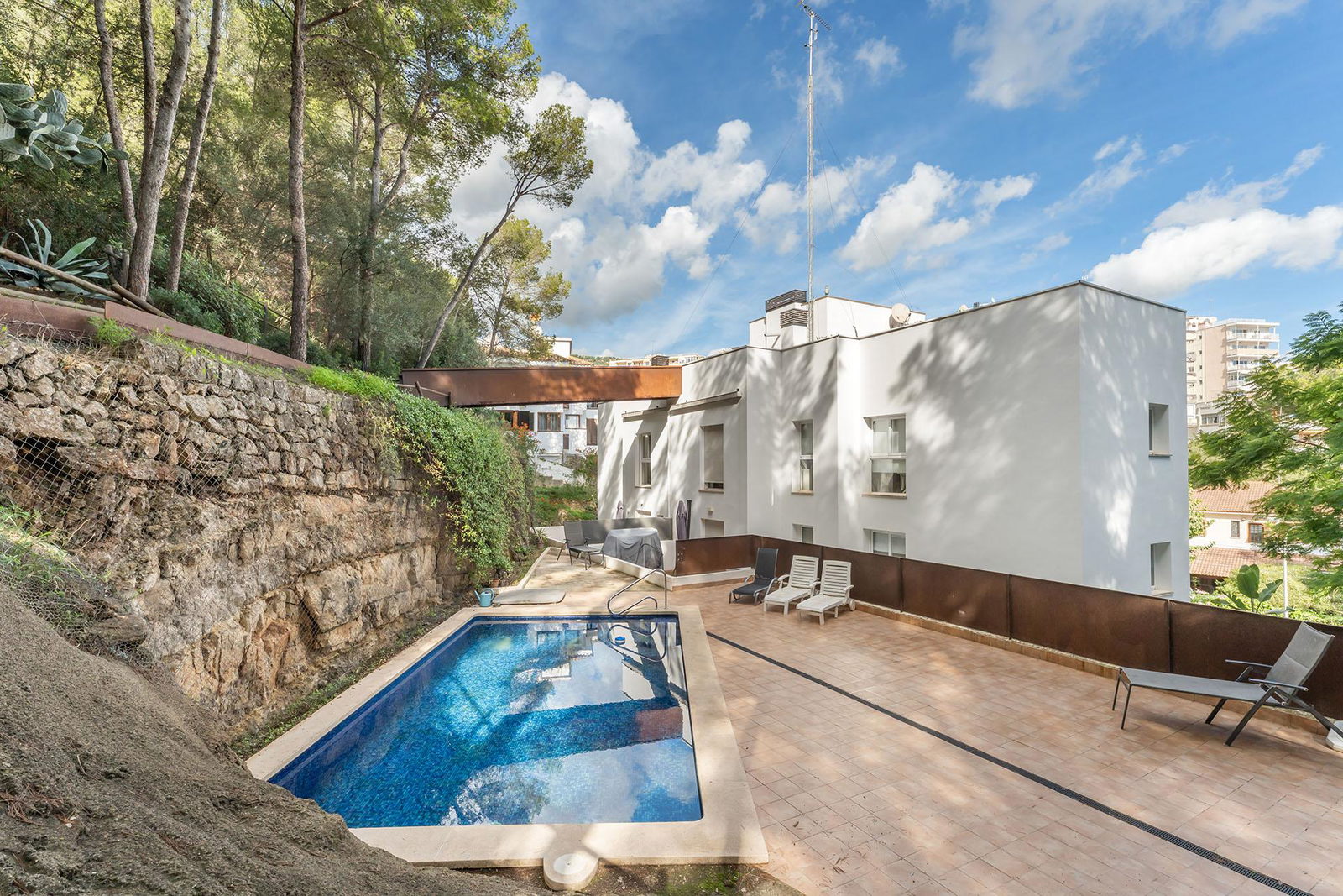 Modernes und geschmackvoll gestaltetes Penthouse mit zwei Terrassen in San Agustín