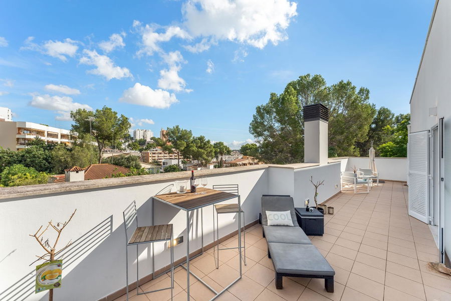 Modernes und geschmackvoll gestaltetes Penthouse mit zwei Terrassen in San Agustín