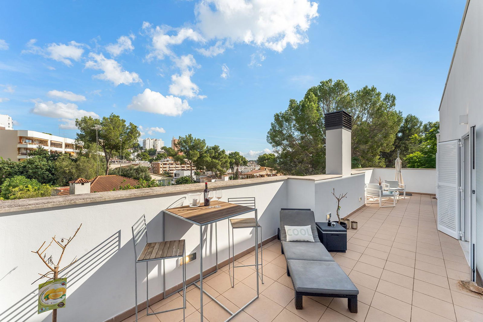 Modernes und geschmackvoll gestaltetes Penthouse mit zwei Terrassen in San Agustín