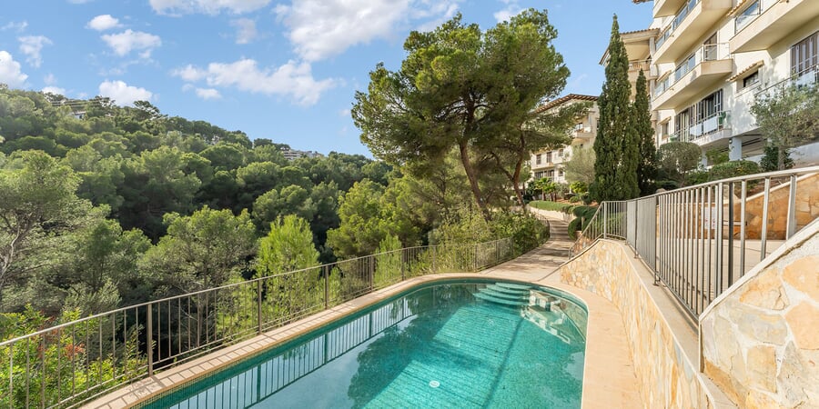 Moderne und geräumige Wohnung mit Gemeinschaftspool in Cas Catala