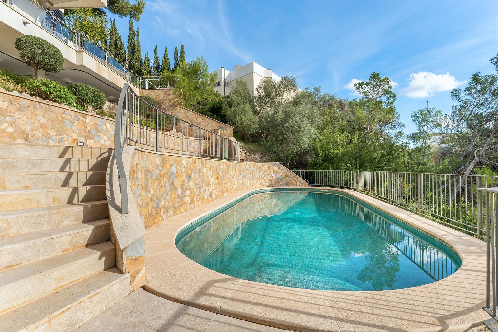 Moderne und geräumige Wohnung mit Gemeinschaftspool in Cas Catala
