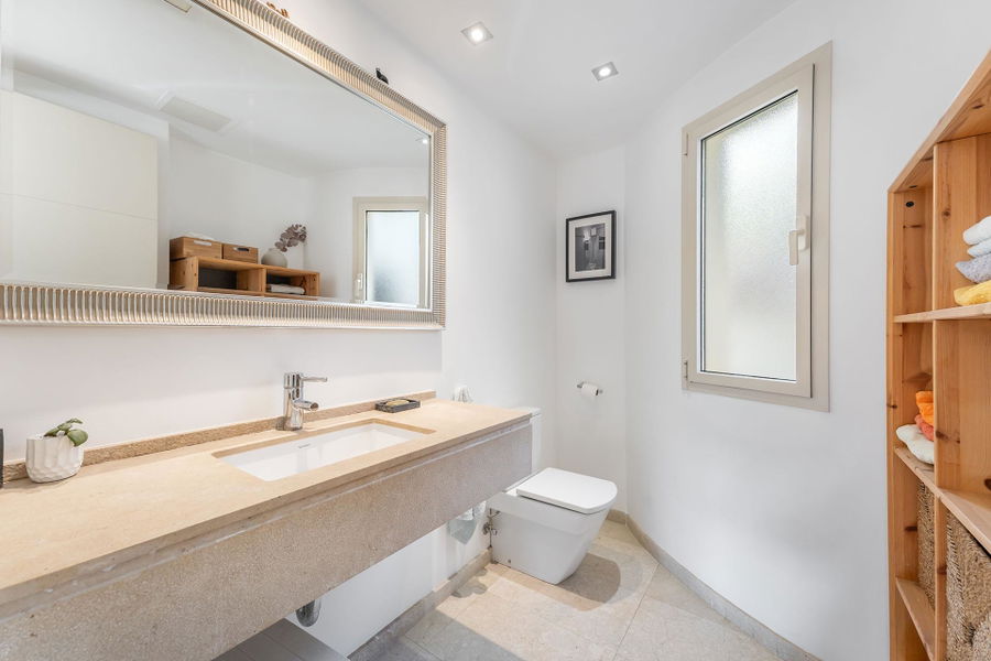 Moderne und geräumige Wohnung mit Gemeinschaftspool in Cas Catala