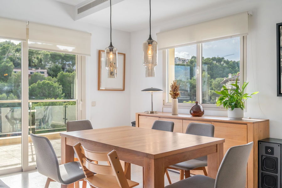 Moderne und geräumige Wohnung mit Gemeinschaftspool in Cas Catala