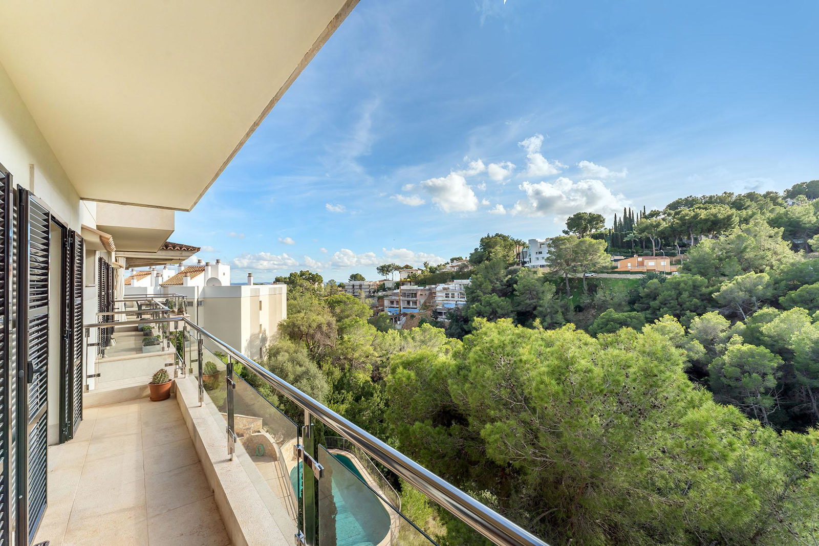 Moderne und geräumige Wohnung mit Gemeinschaftspool in Cas Catala