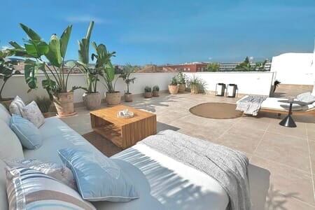 
    
                
            Light-filled new-build penthouse in Son Dameto – modern, central and exclusive
        
