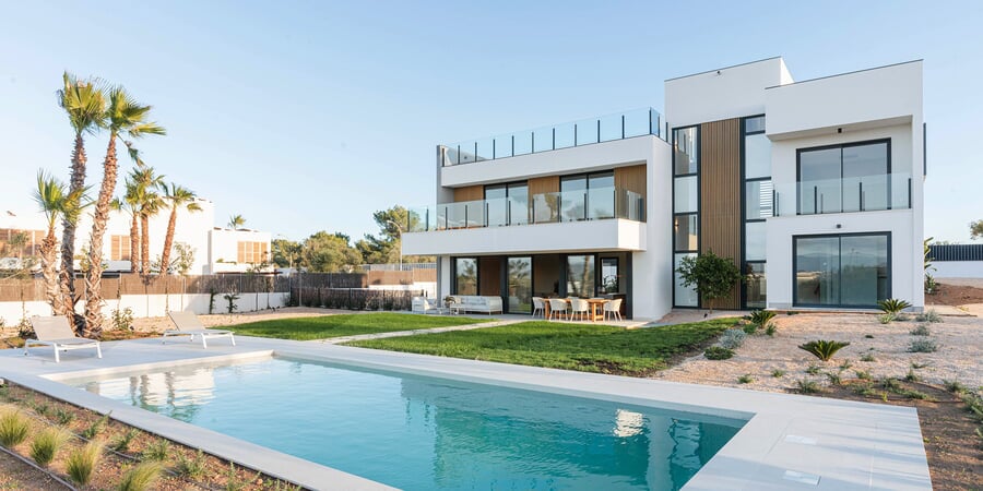 legant newly built villa with panoramic views and a large pool in Son Gual