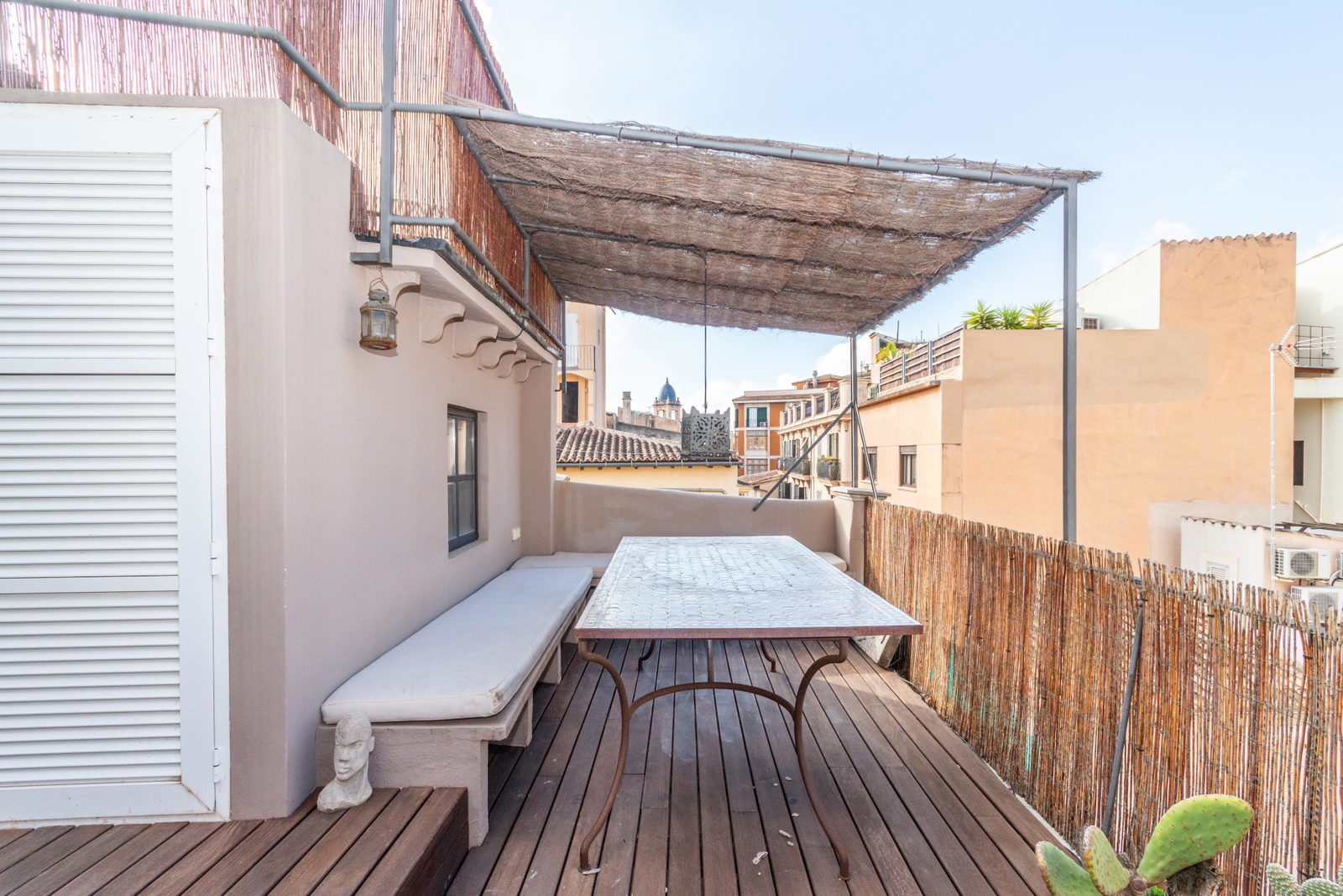 Fantastisk takvåning med tre stora terrasser i hjärtat av Palma